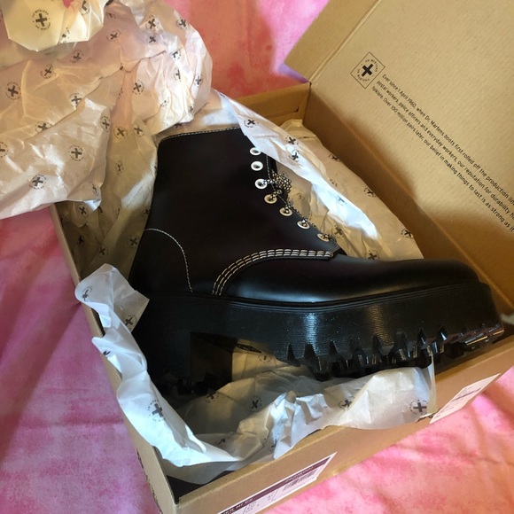🌟Dr. Martens!! Shriver high contrast Sz 9 Rare! Sold out everywhere! NEW in box - Picture 4 of 11